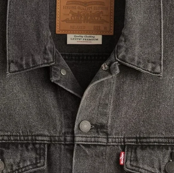 🖤🔹️Levi's® 🔹️men Black  Premium Relaxed Fit Trucker Vest - Picture 3 of 7